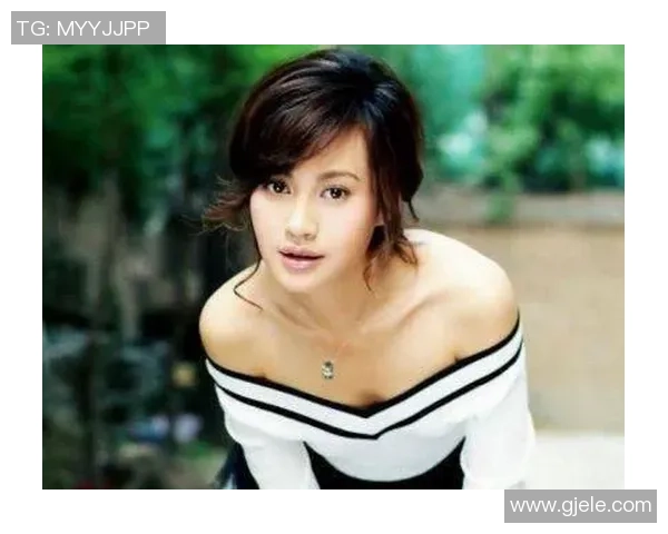 杨雪与足球明星的奇妙邂逅揭开了运动与梦想的交汇之旅